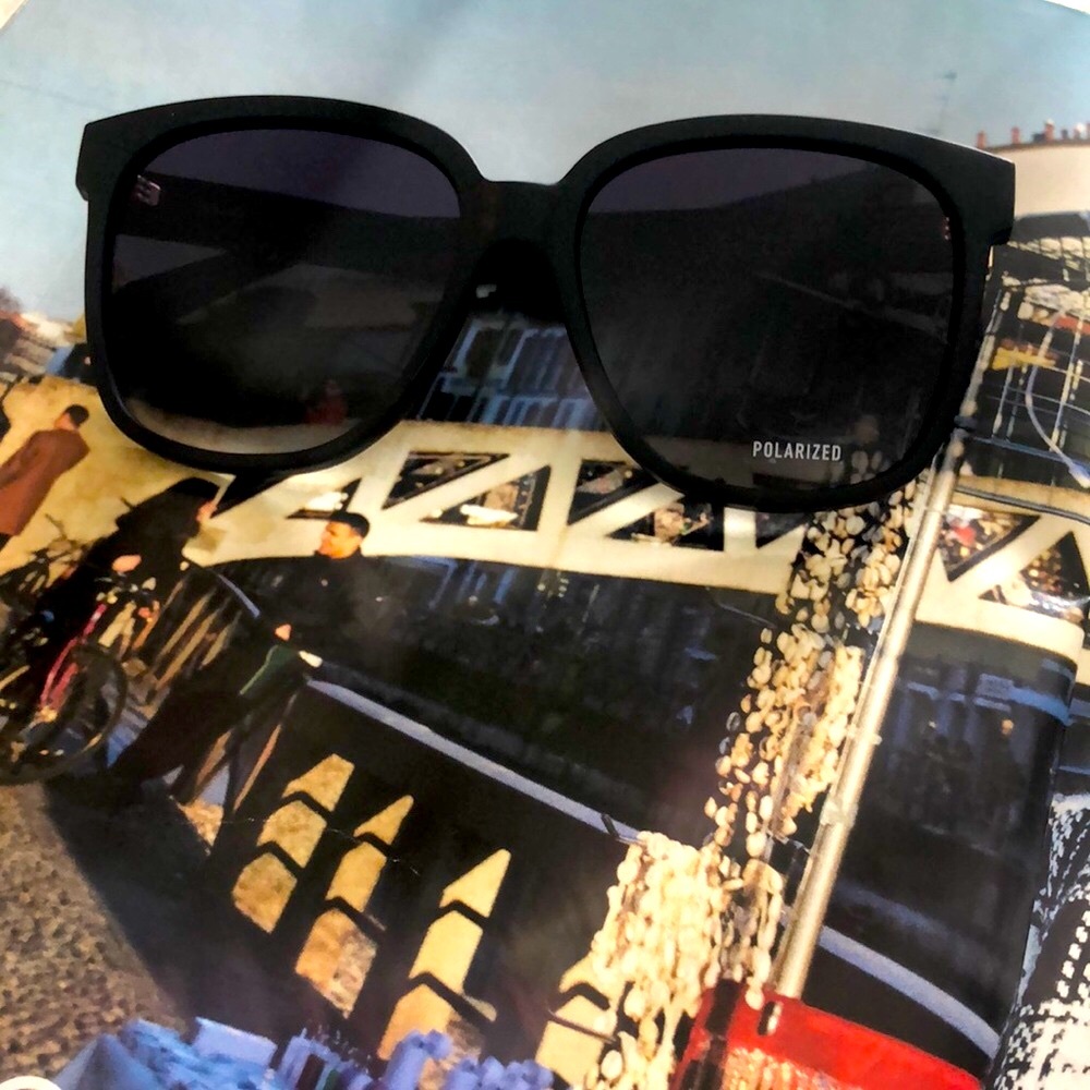Quay Wide Awake Sunglasses